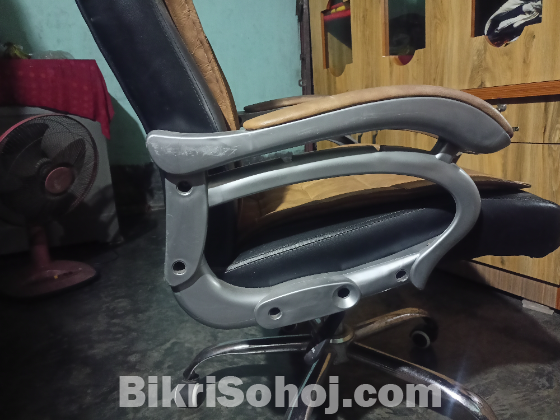 চেয়ার